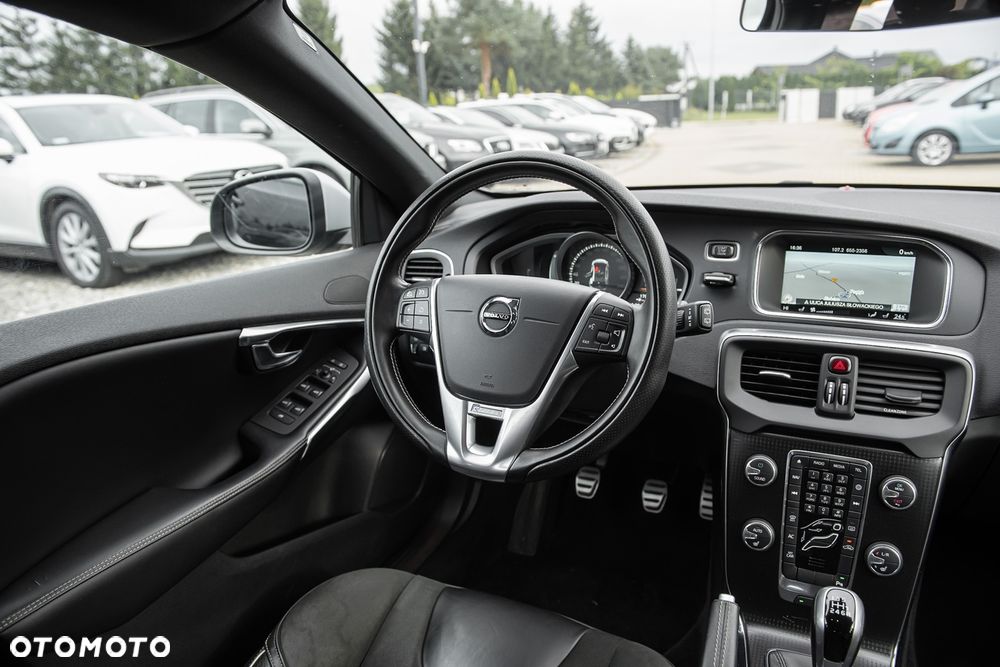 Volvo V40 D2 RDesign - 16