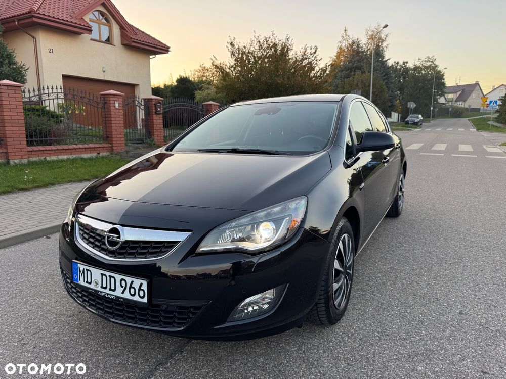 Opel Astra 1.4 Turbo Edition - 10