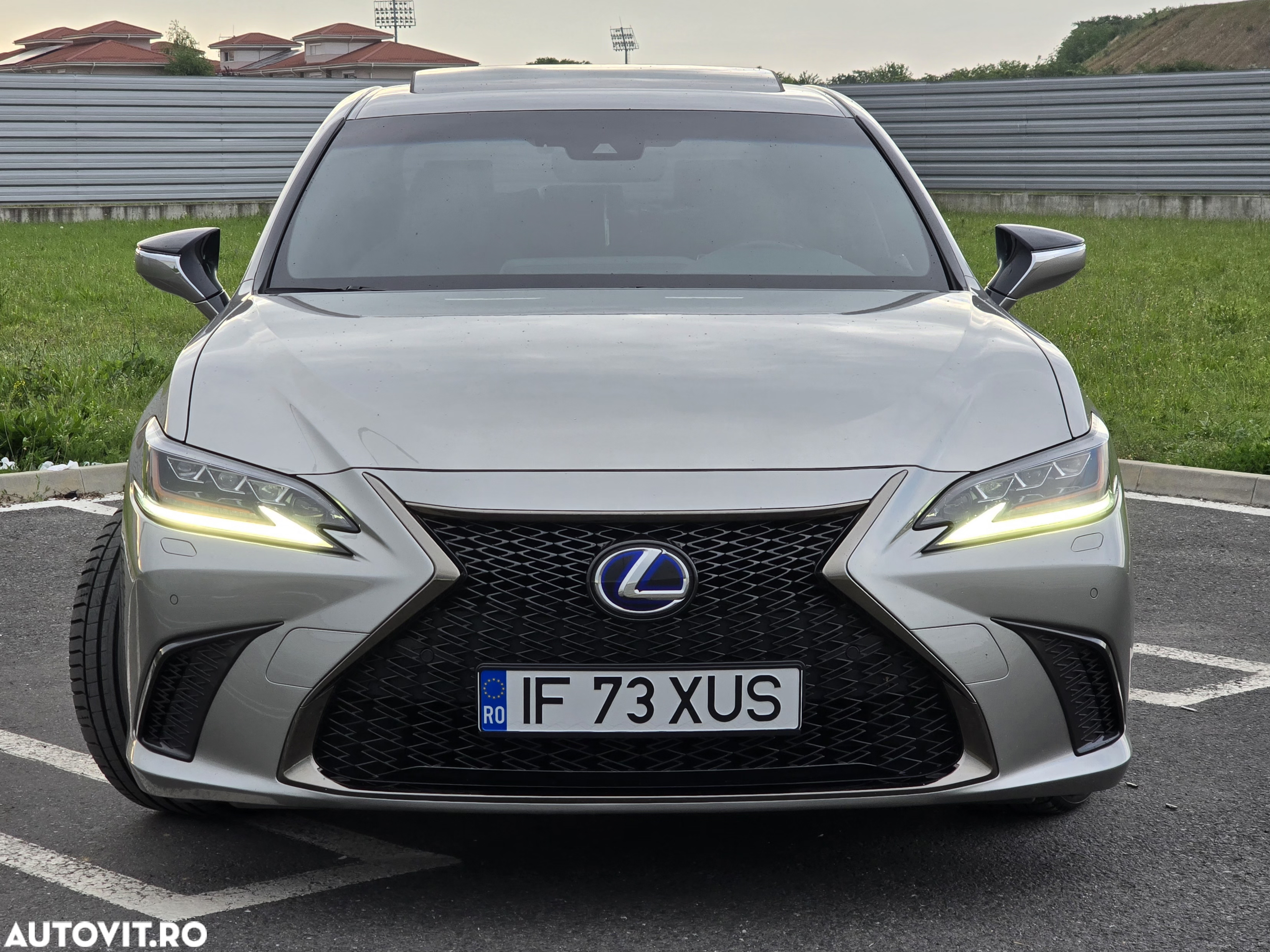Lexus Seria ES 300h F Sport - 2