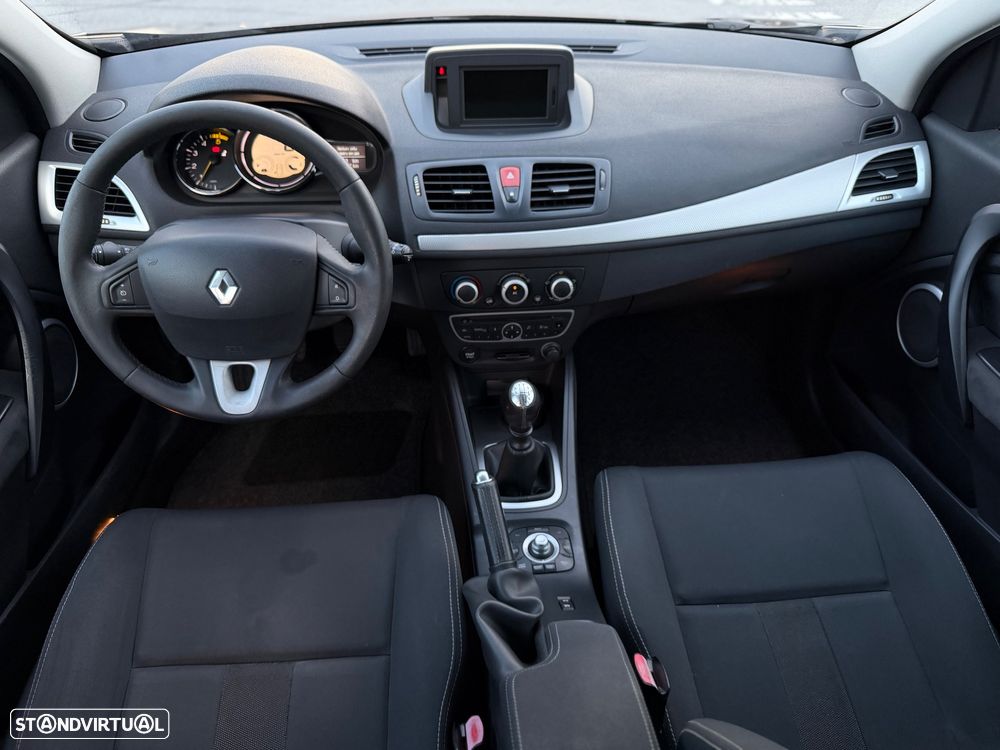 Renault Mégane Sport Tourer 1.5 dCi Comfort SS - 6