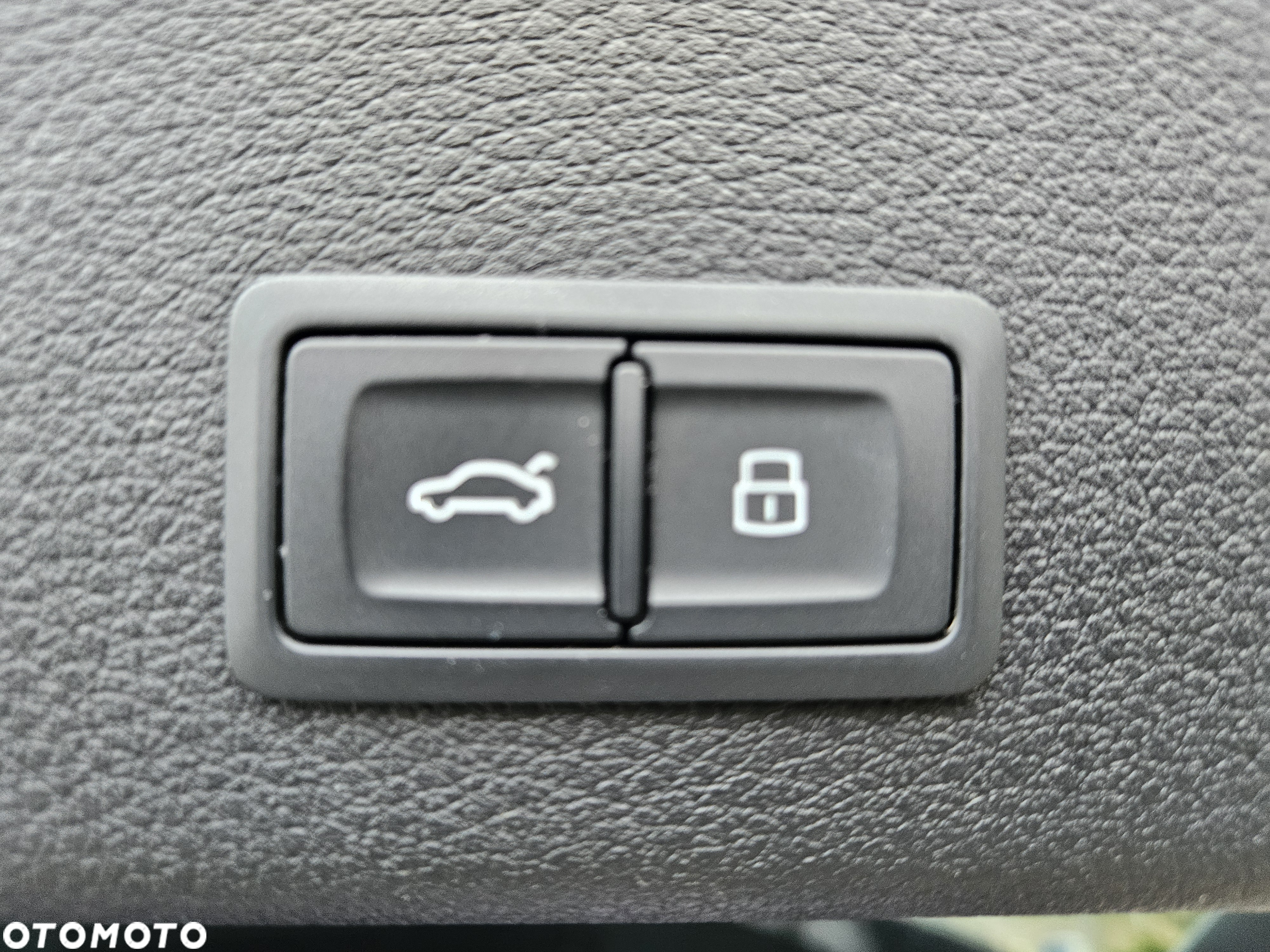 Audi e-tron 50 quattro S line - 27