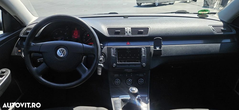 Volkswagen Passat Variant 2.0 TDI DPF - 9