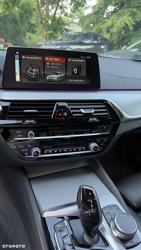 BMW Seria 5 530i xDrive M Sport sport - 25