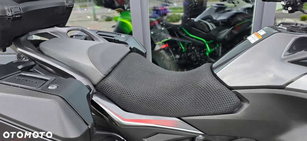 Honda NT - 13