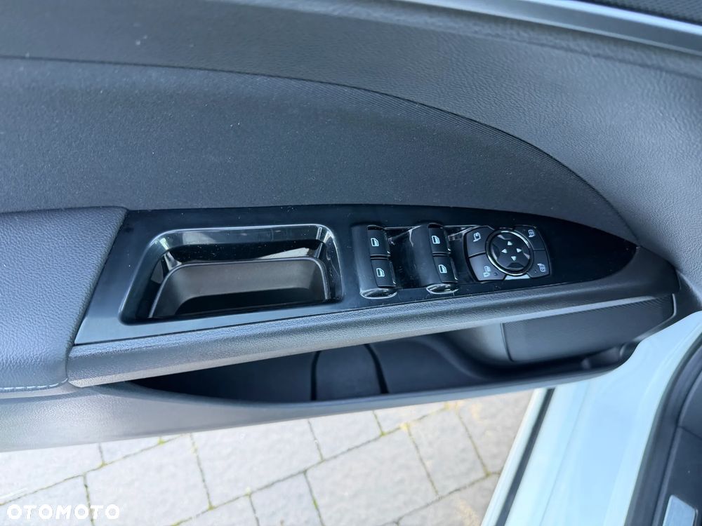 Ford Mondeo 2.0 TDCi Titanium PowerShift - 19