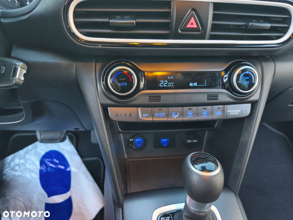 Hyundai Kona 1.6 GDI DCT Premium - 23