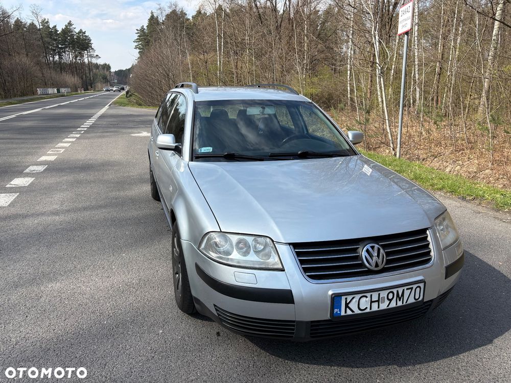 Volkswagen Passat 1.9 TDI Highline - 2