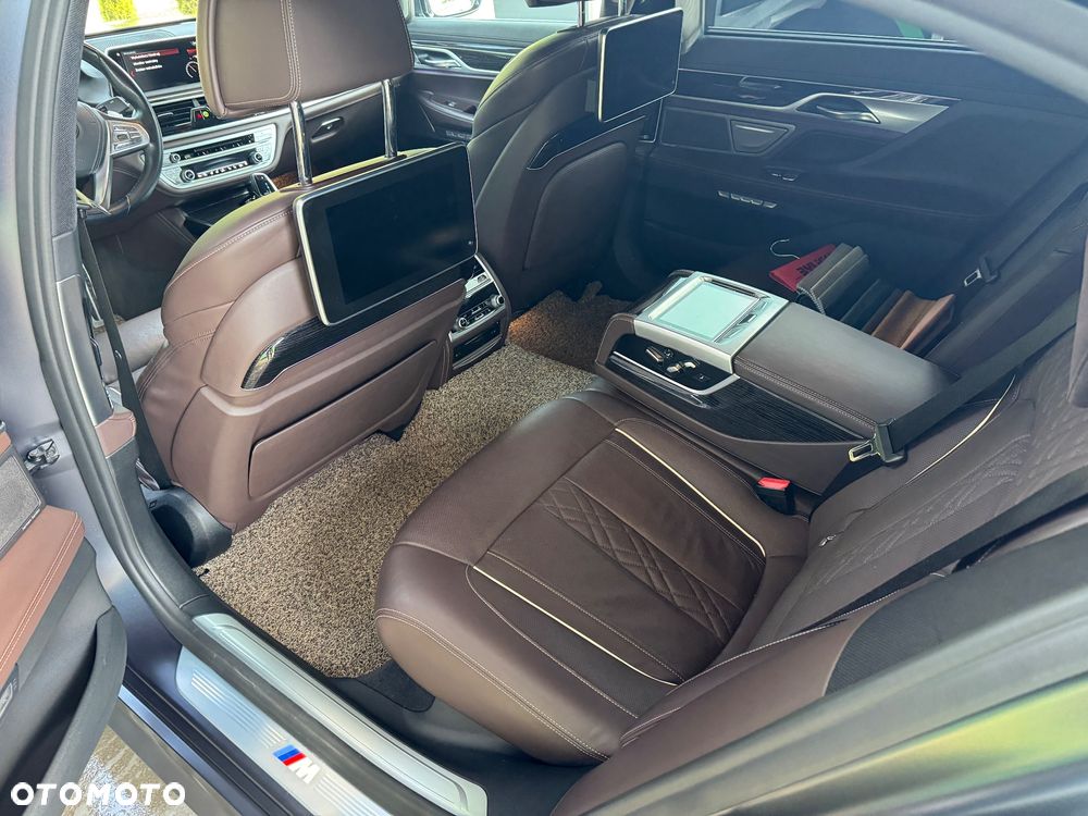 BMW Seria 7 730Ld xDrive sport - 30