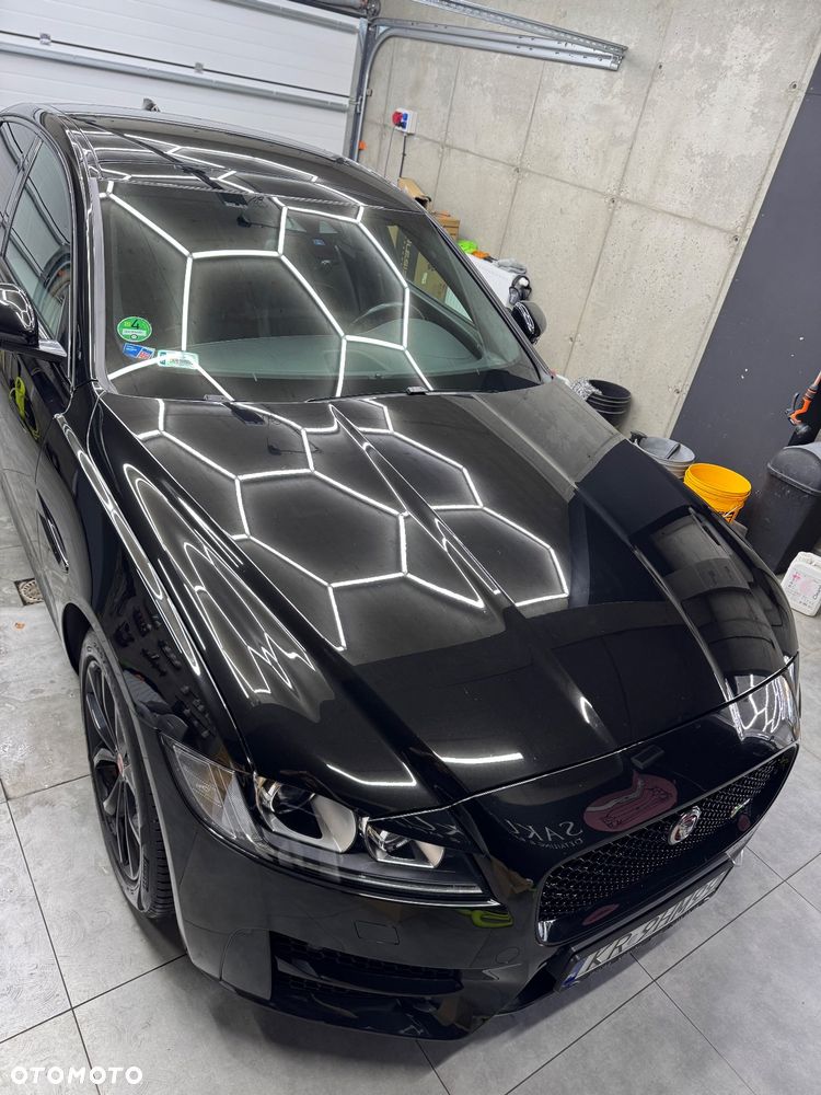 Jaguar XF 2.0 i4D AWD R-Sport - 7