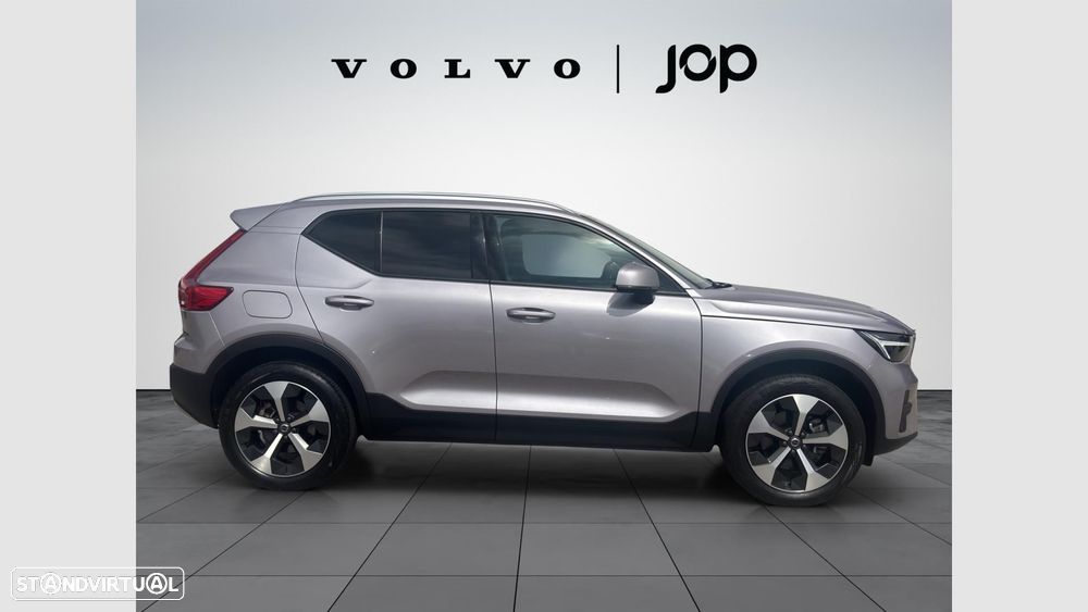 Volvo XC 40 2.0 B3 Plus Dark - 7