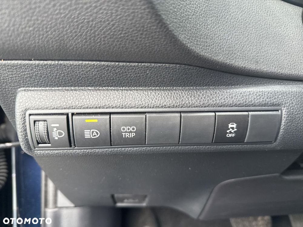 Toyota Corolla 1.8 Hybrid Comfort - 18