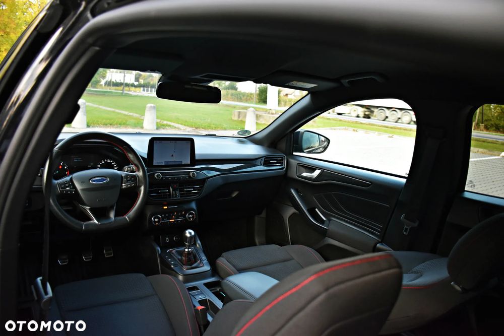 Ford Focus 1.0 EcoBoost STart-Stopp-System ST-LINE X - 39