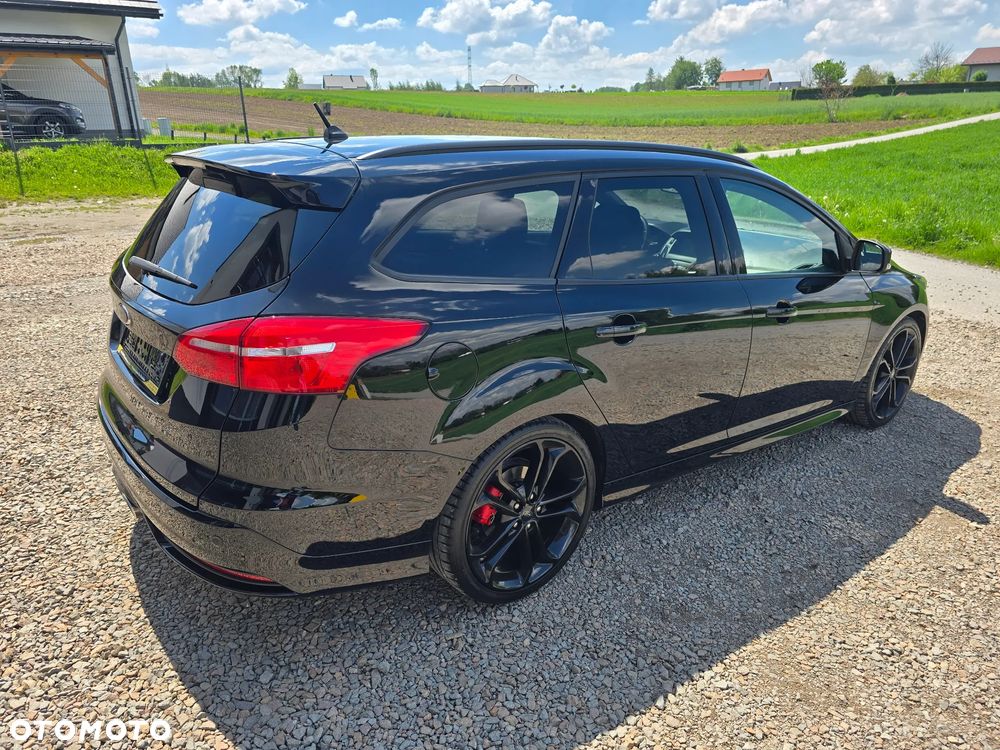 Ford Focus - 12