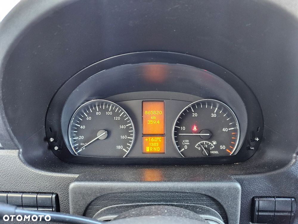 Mercedes-Benz Sprinter 319 CDI 7G-Tronic - 23