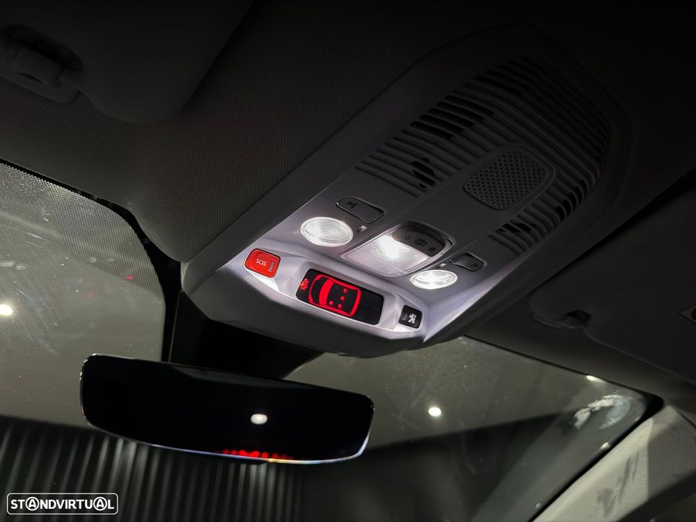 Peugeot 3008 1.6 Hybrid Allure e-EAT8 - 29