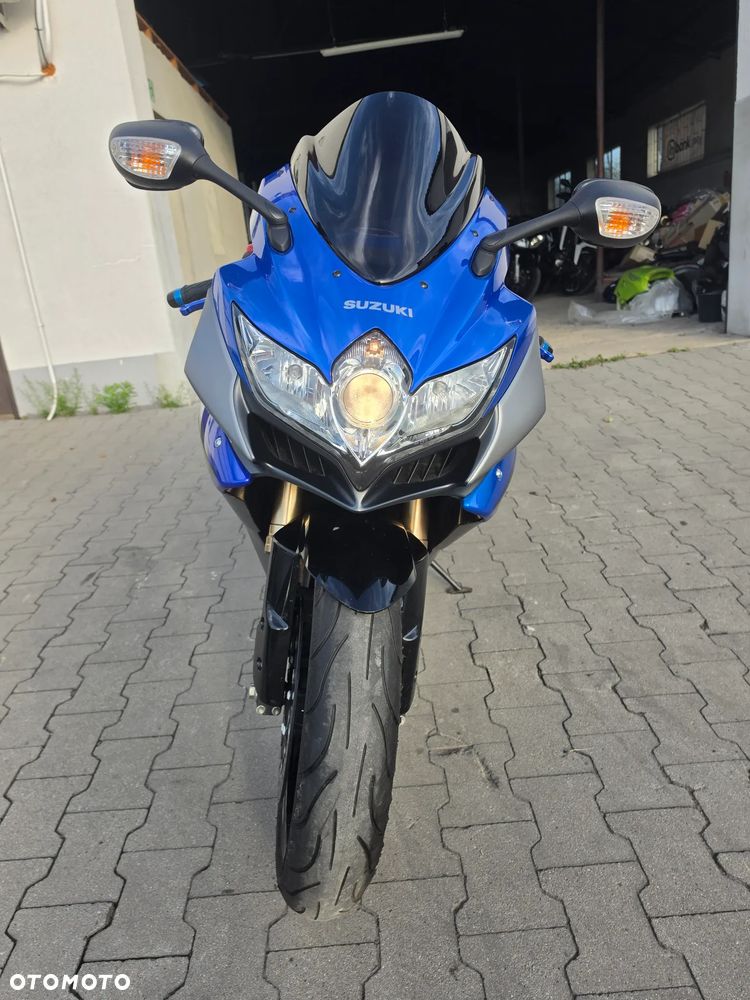 Suzuki GSX-R - 28