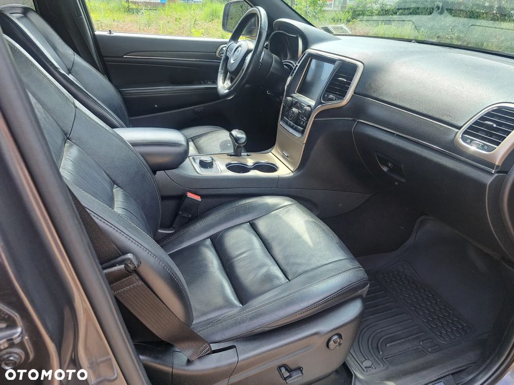 Jeep Grand Cherokee - 11