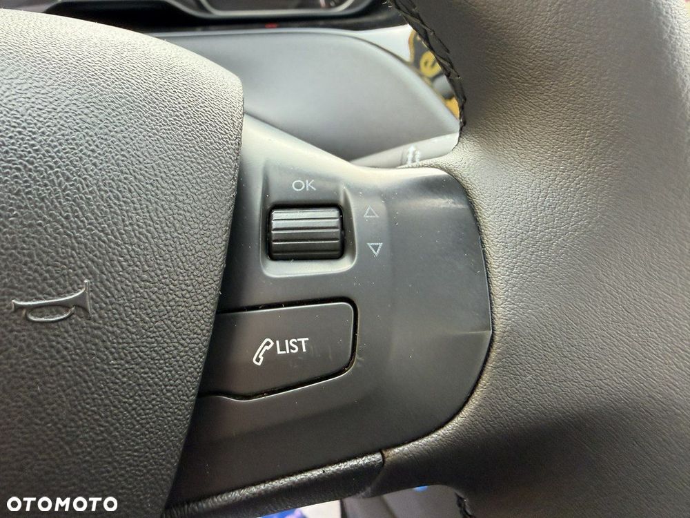 Peugeot 208 BlueHDi 100 Active - 23