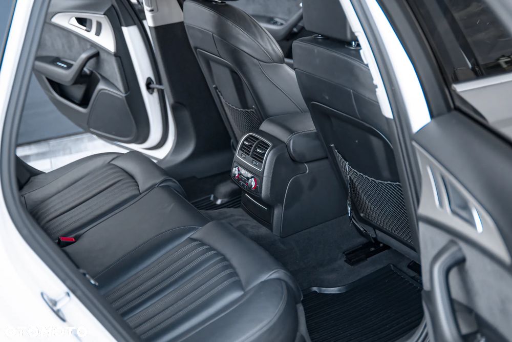 Audi A6 Allroad - 22