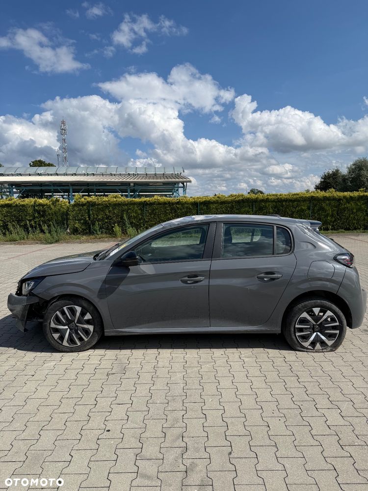 Peugeot 208 - 3