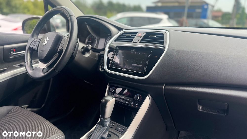 Suzuki SX4 S-Cross 1.0 T Premium 4WD - 20