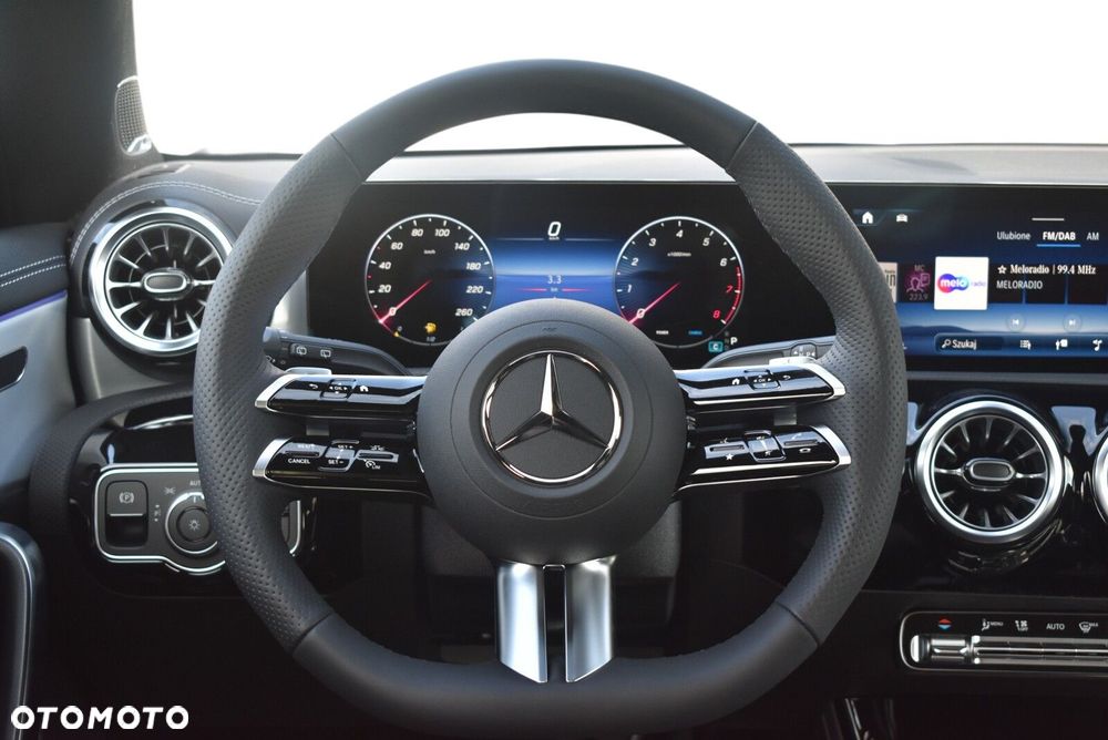 Mercedes-Benz CLA - 7