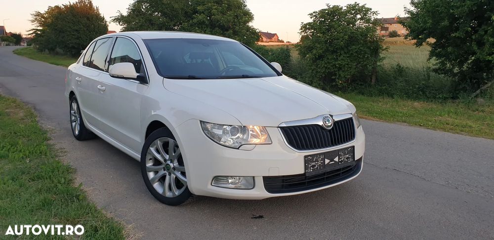 Skoda Superb 1.9 TDI GreenLine - 2
