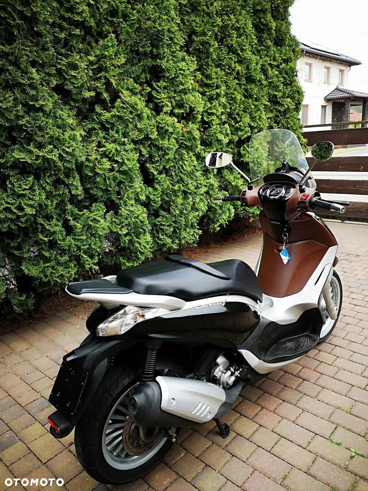 Piaggio Beverly - 25