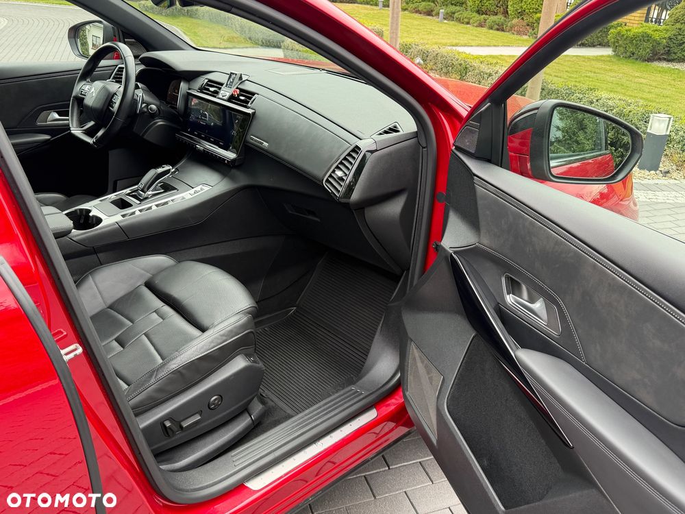 DS Automobiles DS 7 Crossback 1.6 PureTech GPF Performance Line + - 28