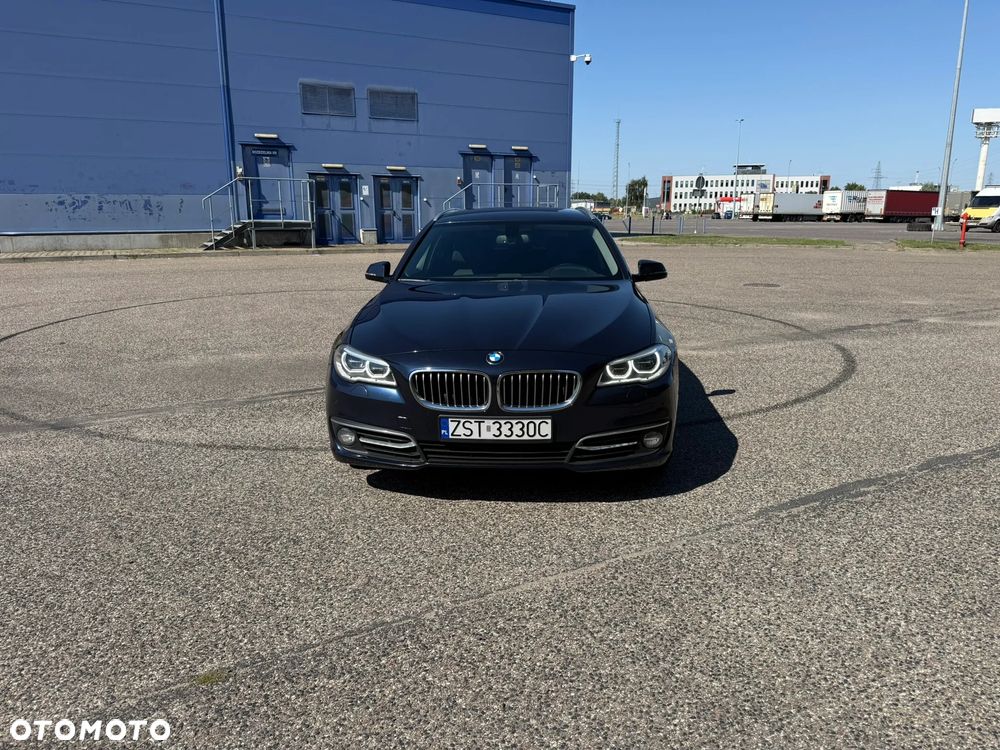 BMW Seria 5 525d Luxury Line - 9