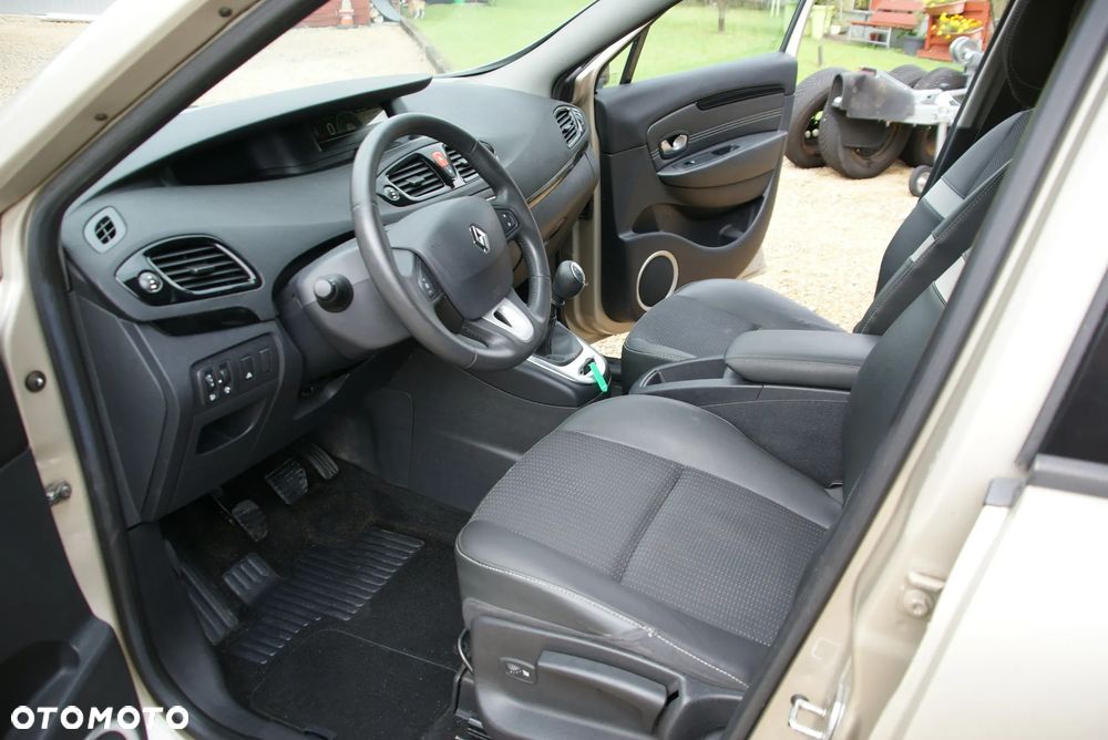 Renault Scenic 1.6 16V Authentique - 17