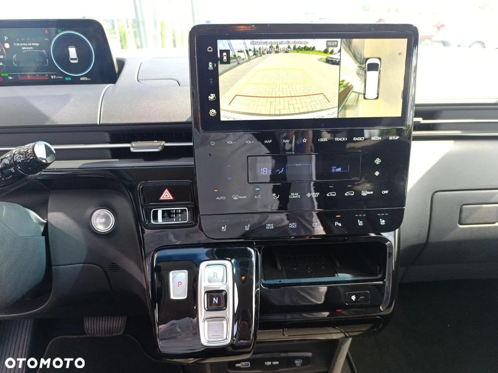 Hyundai Staria 1.6 T-GDI HEV Smart VIP - 15