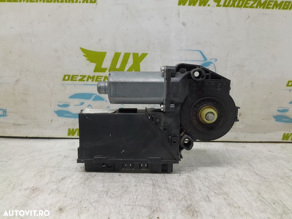 Motoras macara geam dreapta spate 7L6959704 Volkswagen VW Touareg gen - 2