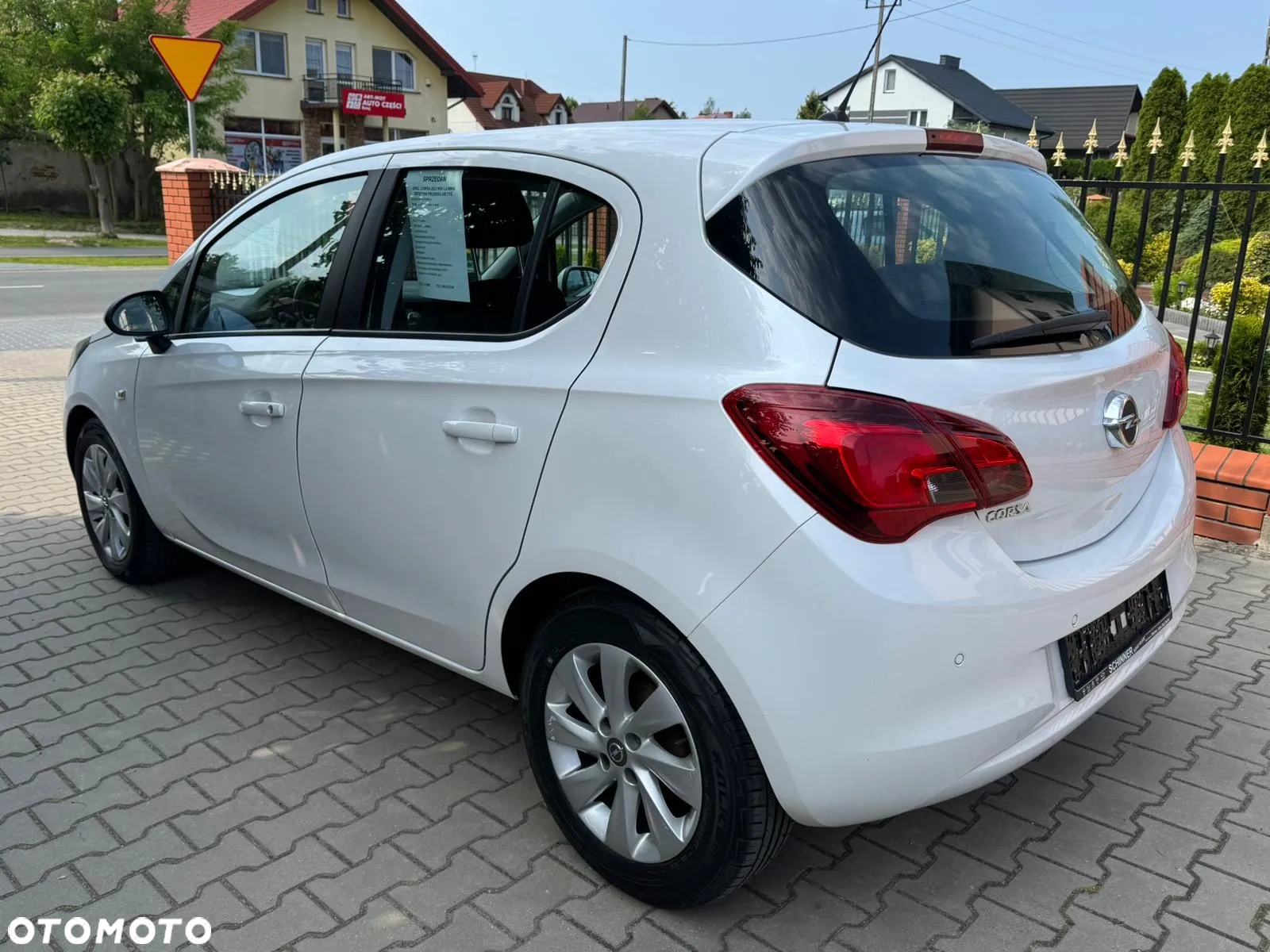 Opel Corsa 1.4 Color Edition - 2