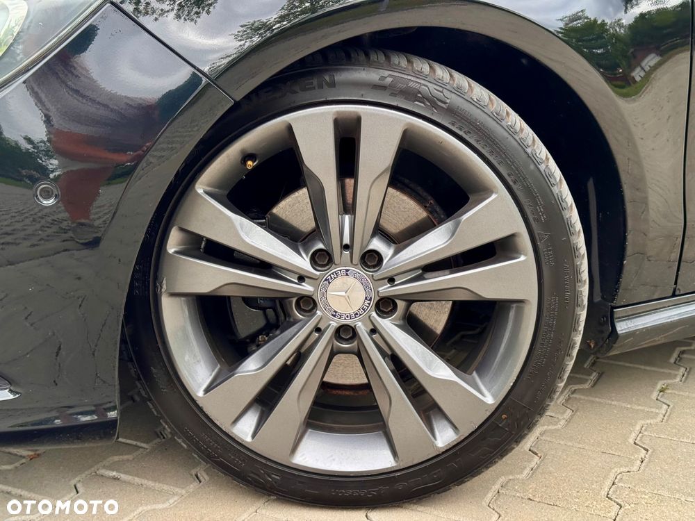 Mercedes-Benz CLA 200 AMG Line - 12