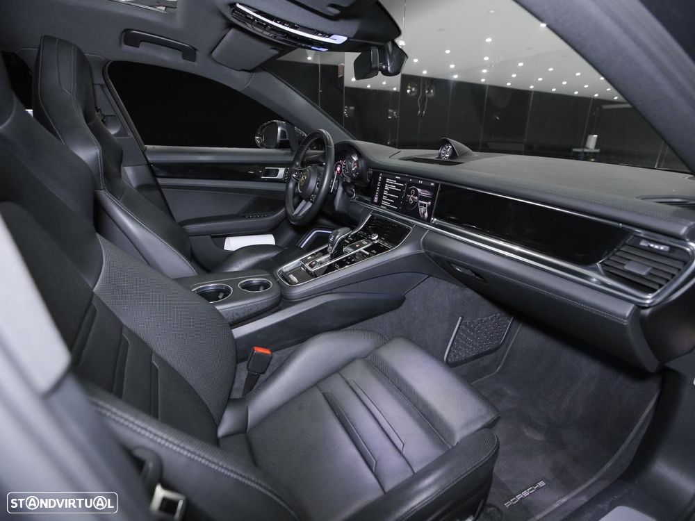 Porsche Panamera Sport Turismo 4S E-Hybrid - 13