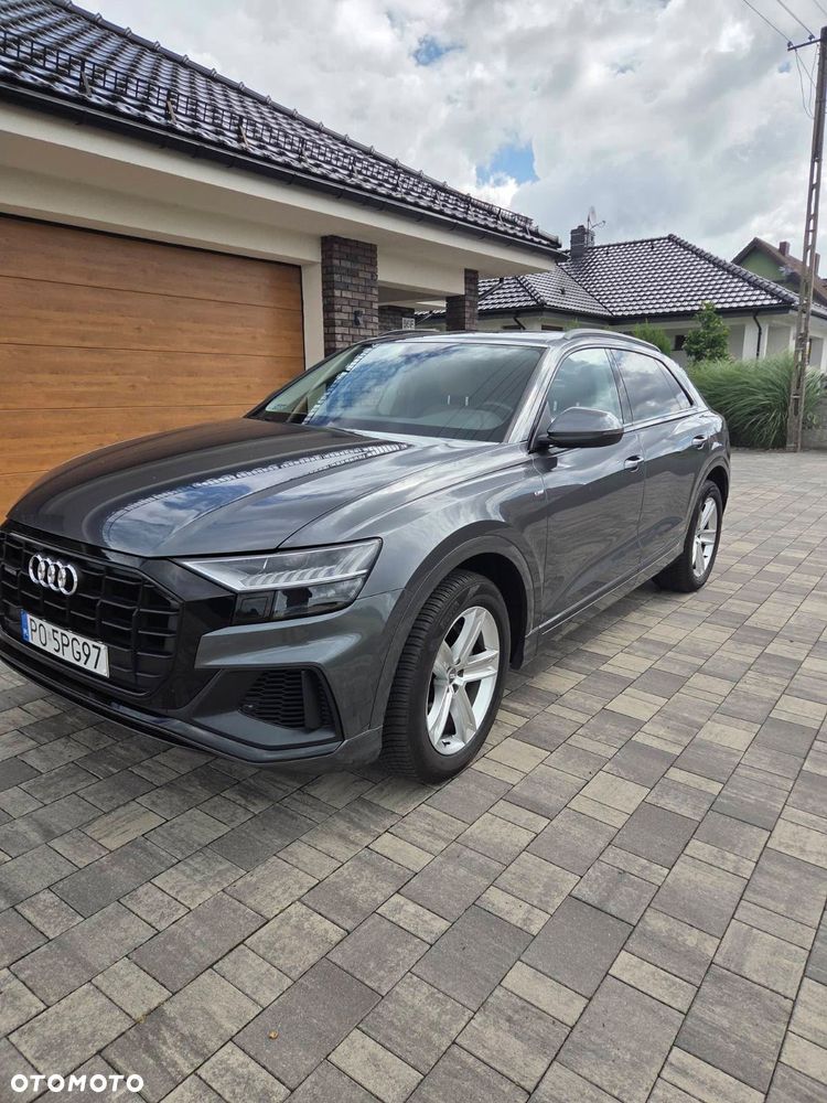 Audi Q8 - 1