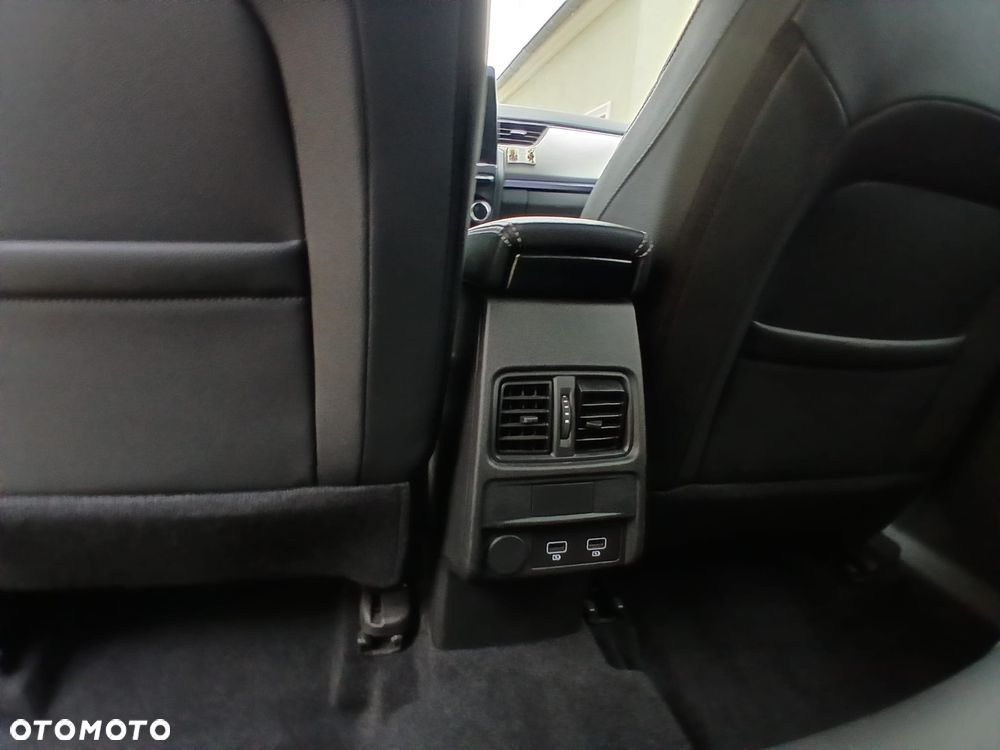 Renault Arkana 1.3 TCe mHEV Intens EDC - 17