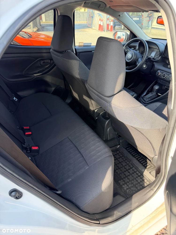 Toyota Yaris 1.5 Style CVT - 8
