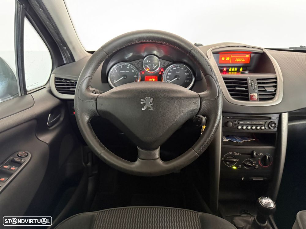Peugeot 207 1.4 16V Premium - 18