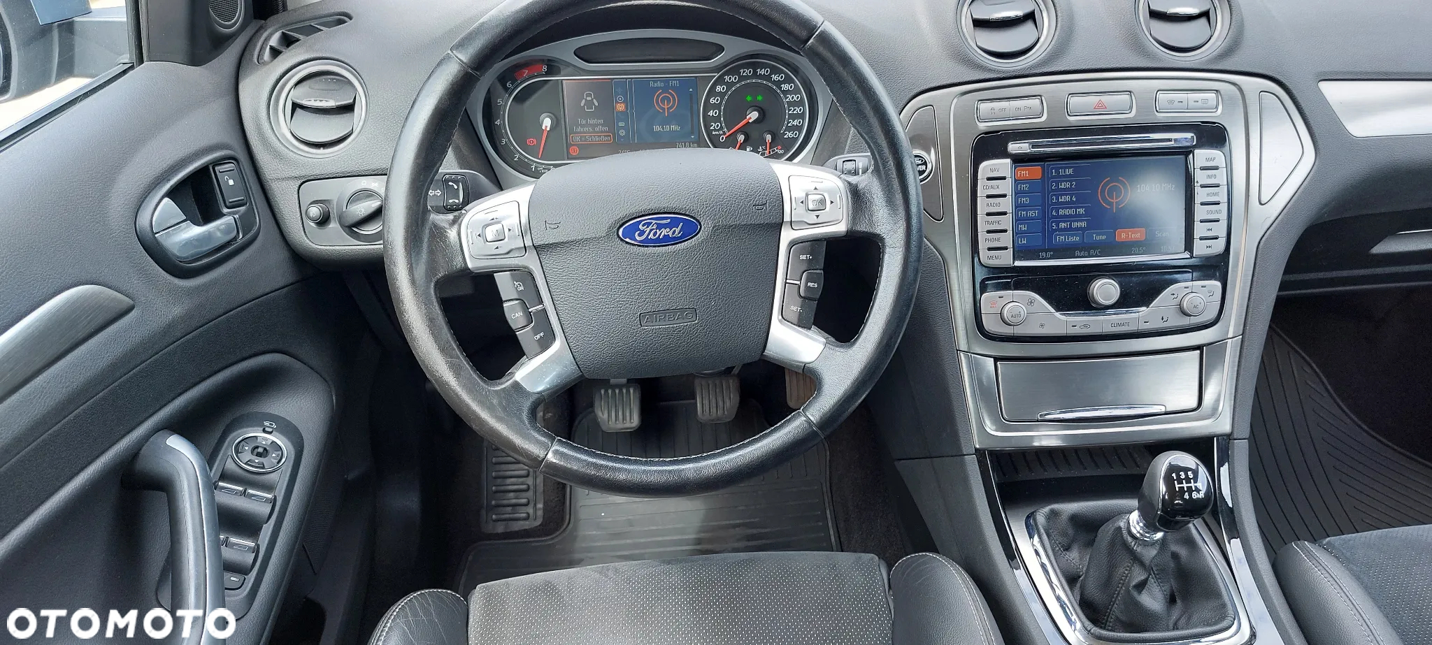 Ford Mondeo 2.5 Titanium - 24