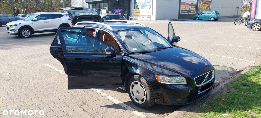 Volvo V50 1.6D - 24