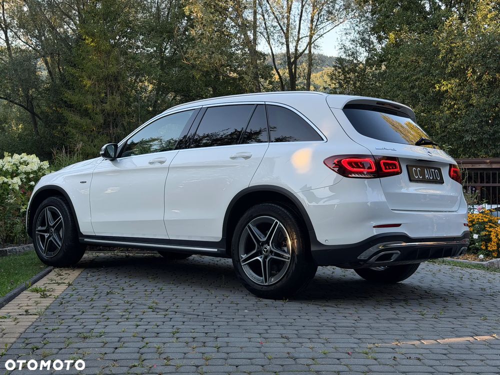 Mercedes-Benz GLC 250 4Matic 9G-TRONIC AMG Line - 9