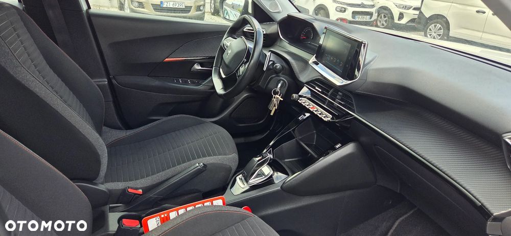 Peugeot 2008 - 15