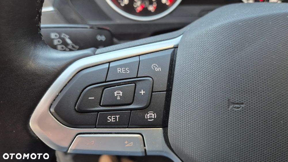 Volkswagen Tiguan 1.5 TSI EVO Comfortline - 17