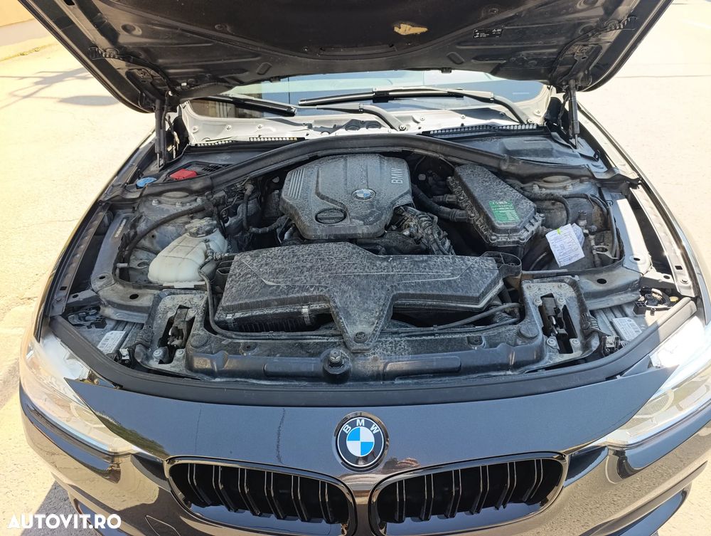 BMW Seria 3 318d Aut. - 20