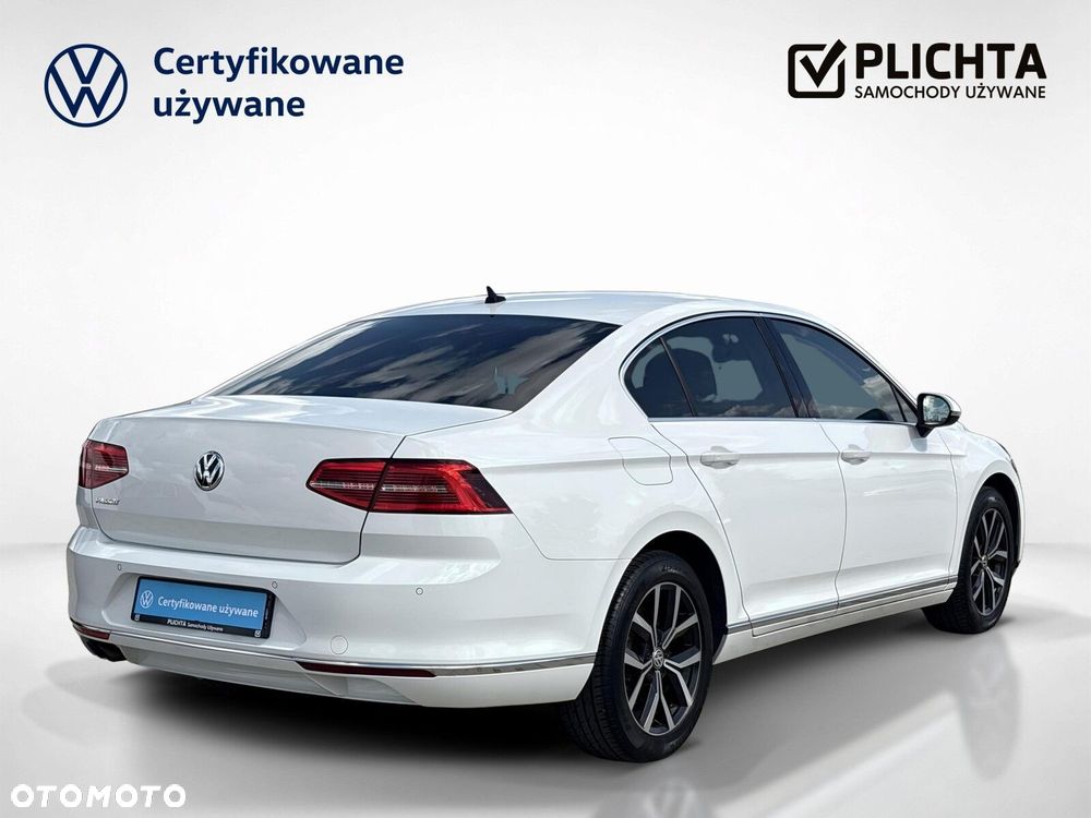 Volkswagen Passat - 6