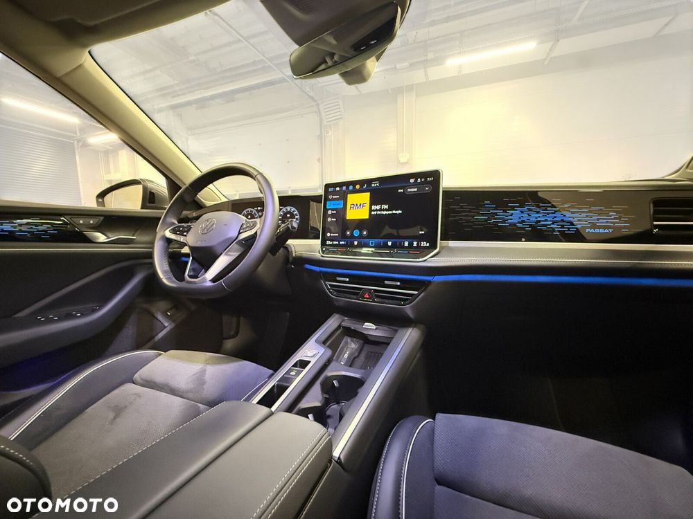 Volkswagen Passat 2.0 TSI Business Plus DSG - 35