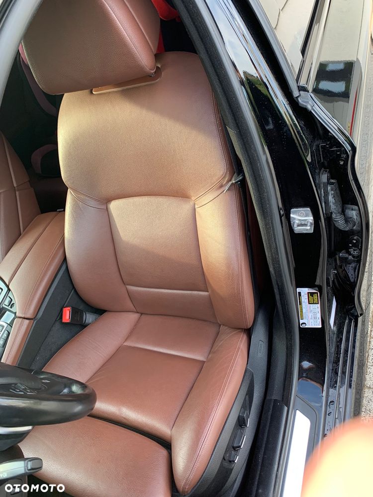 BMW Seria 5 535i xDrive - 11