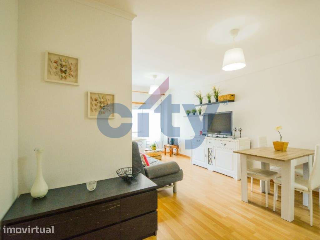 APARTAMENTO T1 COM GARAGEM EM TELHEIRAS JUNTO AO PINGO DOCE - Grande imagem: 2/25